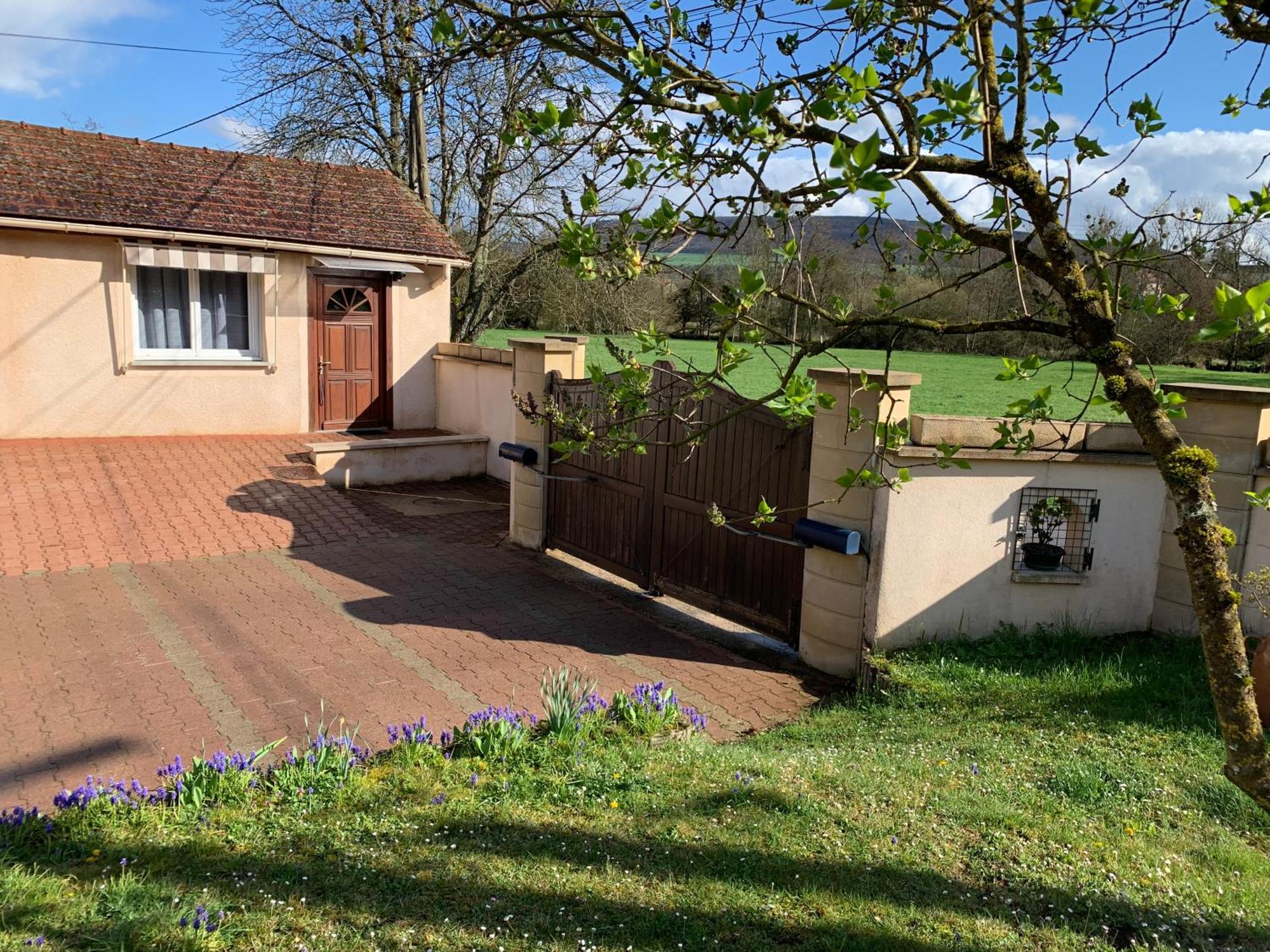 Les Ouches Apartment Fleurey-sur-Ouche Exterior photo
